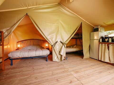 TENTE TOILE ET BOIS 5 personnes - Ecolodge BALI sans sanitaires et sans arrivée d'eau