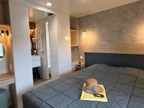 MOBILHOME 6 personnes - ELEGANCE 40m²  (3 chambres - 2 SDB - Climatisation) terrasse 27m² - Nouveauté 2024