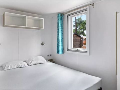 MOBILHOME 6 personnes - Mobil-home | Classic | 3 Ch. | 6 Pers. | Terrasse surélevée | 1 SDB | TV