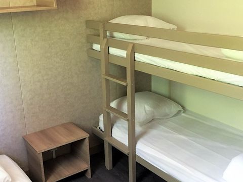 CHALET 7 personnes - Chalet VEGA 32m² (2 chambres), canapé lit dans le salon