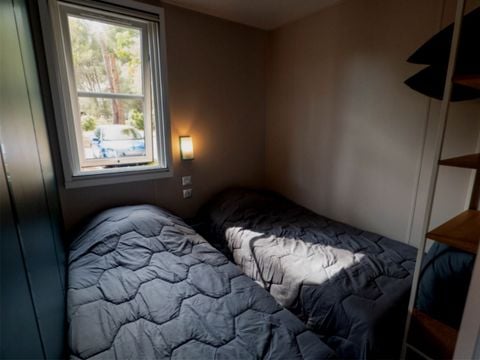 MOBILHOME 6 personnes - NEW 2023 ! Cottage MAGNOLIA + jacuzzi 32m² (2 chambres)
