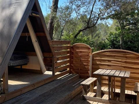 MOBILHOME 10 personnes - NEW 2024 Cottage Côté Jardin Jacuzzi (6/8P) PRESTIGE 3CH. 2SDB + TIPI 2 couchages