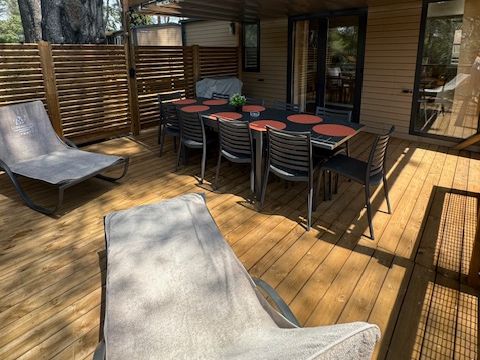 MOBILHOME 10 personnes - NEW 2024 Cottage Côté Jardin Jacuzzi (6/8P) PRESTIGE 3CH. 2SDB + TIPI 2 couchages