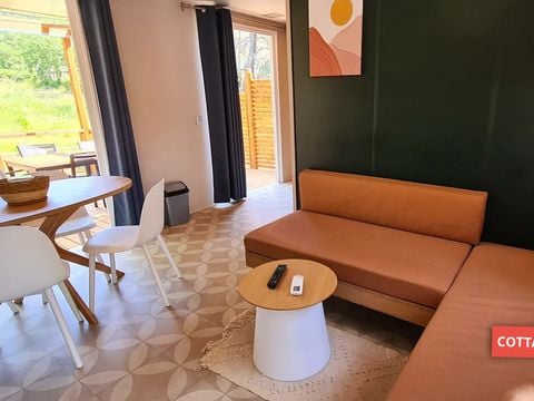 MOBILHOME 6 personnes - NEW 2023 ! Cottage MAGNOLIA + jacuzzi 32m² (2 chambres)