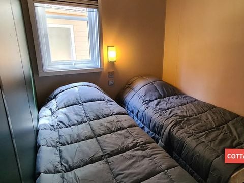 MOBILHOME 5 personnes - NEW 2023 ! Cottage MAGNOLIA + jacuzzi 32m² (2 chambres)