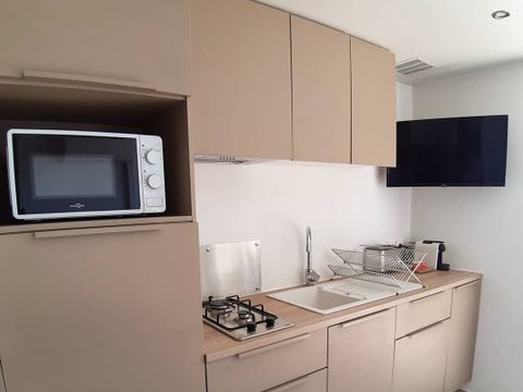 MOBILHOME 2 personnes - Cottage JASMIN + jacuzzi 21m² (1 chambre)