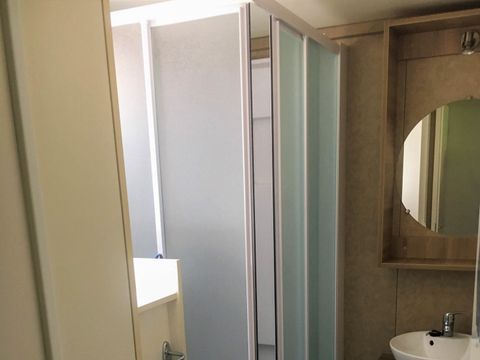 CHALET 7 personnes - Chalet VEGA 32m² (2 chambres), canapé lit dans le salon