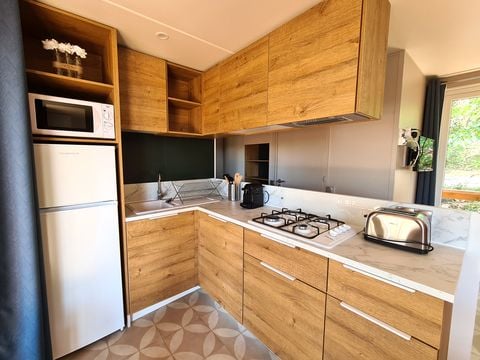 MOBILHOME 10 personnes - NEW 2024 Cottage Côté Jardin Jacuzzi (6/8P) PRESTIGE 3CH. 2SDB + TIPI 2 couchages