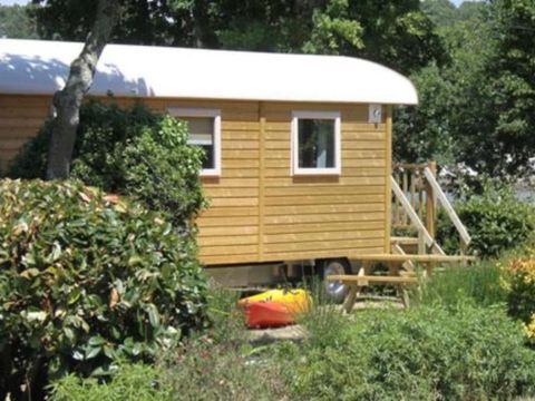 Hébergement 4 personnes - Roulotte 3 Pièces 4 Personnes + TV