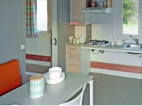 MOBILHOME 6 personnes - Mobil Home PMR Ty Lok 3 Pièces 4/6 Personnes + TV