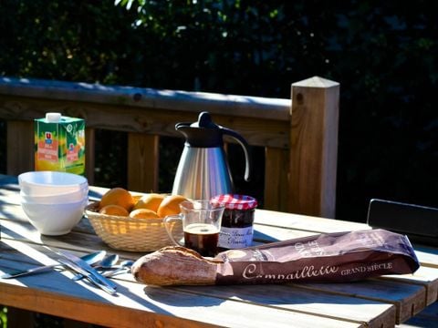 MOBILHOME 6 personnes - Mobil Home Ty Bihan 4 Pièces 6 Personnes + TV