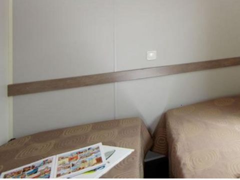 MOBILHOME 6 personnes - Mobil Home Ty Bihan 4 Pièces 6 Personnes + TV