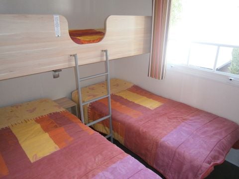 MOBILHOME 5 personnes - 2 chambres - terrasse semi-couverte - TV