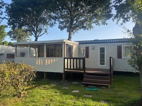 MOBILHOME 6 personnes - 3 chambres - terrasse couverte - TV -