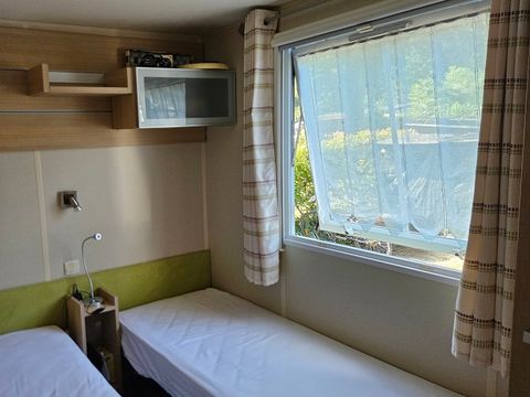MOBILHOME 6 personnes - 3 chambres - terrasse couverte - TV -