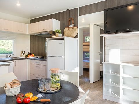 MOBILHOME 6 personnes - Comfort | 3 Ch. | 6 Pers. | Terrasse surélevée | Clim. | TV