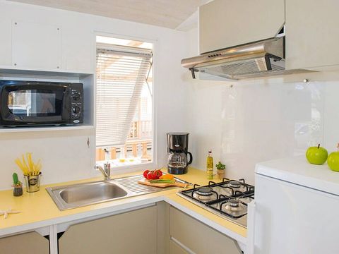 MOBILHOME 6 personnes - Mobil-home | Comfort | 3 Ch. | 6 Pers. | Terrasse surélevée | 2 SDB | Clim. | TV