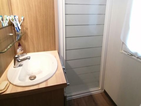 Mobilhome 6 personnes - Florès 3 CONFORT -3 chambres 35m²- *Clim, terrasse, TV*