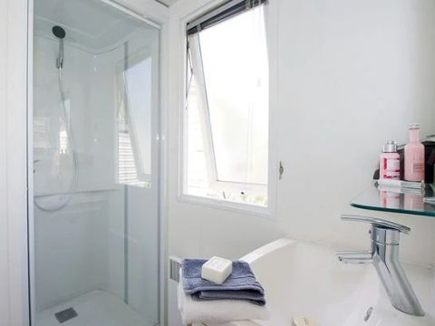 Mobilhome 4 personnes - Comfort | 2 Ch. | 4 Pers. | Terrasse surélevée | Clim