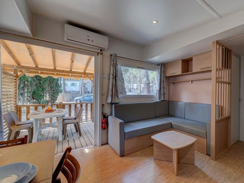 Mobilhome 6 personnes - Comfort XL | 3 Ch. | 6 Pers. | Terrasse surélevée | Clim.