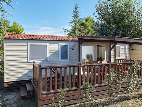 Mobilhome 6 personnes - Comfort XL | 3 Ch. | 6 Pers. | Terrasse surélevée | 2 SDB | Clim.