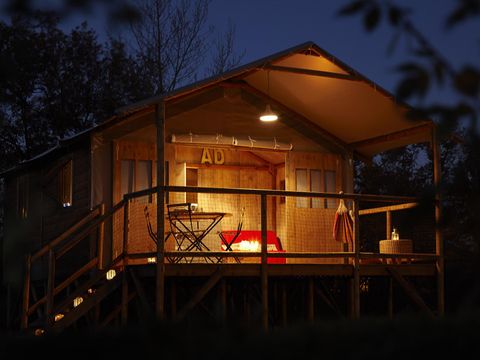 Tente en toile et en bois 6 personnes - Lodge