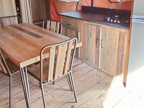 LODGE 5 personnes - Tente Lodge VICTORIA 20m² + 10m² terrasse couverte