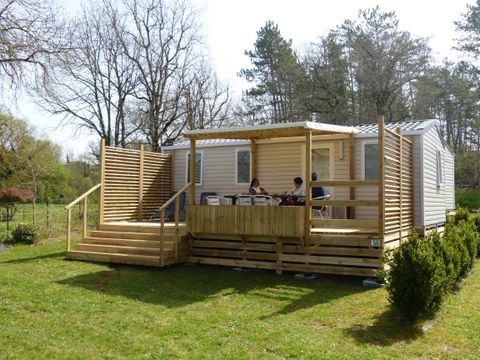 Mobilhome 8 personnes - Climatisé de 28.3m² - 3 chambres - Terrasse semi couverte 22.5m²