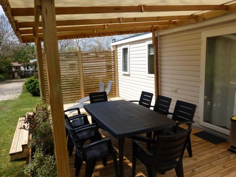 MOBILHOME 8 personnes - Mobil home climatisé de 28.3m² - 3 chambres + terrasse semi couverte 22.5m²