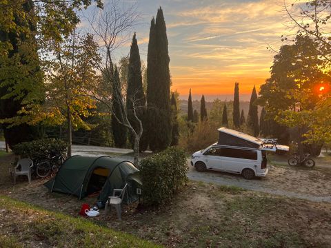 Emplacement - tente ou caravane 10/40 m²