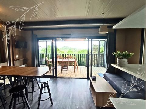 CHALET 5 personnes - Premium - Jacuzzi et vue montagne