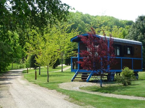 HÉBERGEMENT INSOLITE 5 personnes - ROULOTTE GÎTE