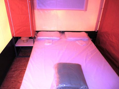 BUNGALOW TOILÉ 4 personnes - CYRUS