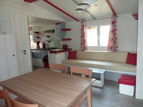 CHALET 5 personnes - CABANE DU JURA