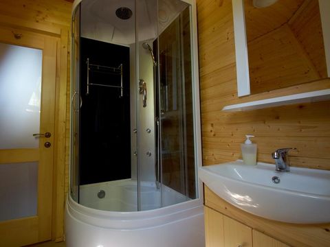 HÉBERGEMENT INSOLITE 5 personnes - TIPI