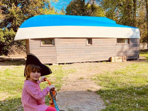 HÉBERGEMENT INSOLITE 6 personnes - Rêve de robinson