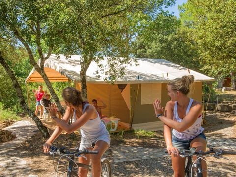 LODGE 5 personnes - Lodge | 2 Ch. | 4/5 Pers. | Sans SDB