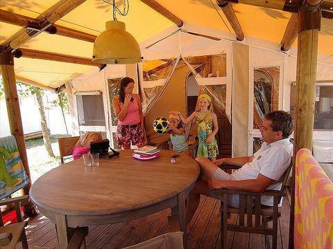 Tente en toile et en bois 5 personnes - SunLodge Jungle