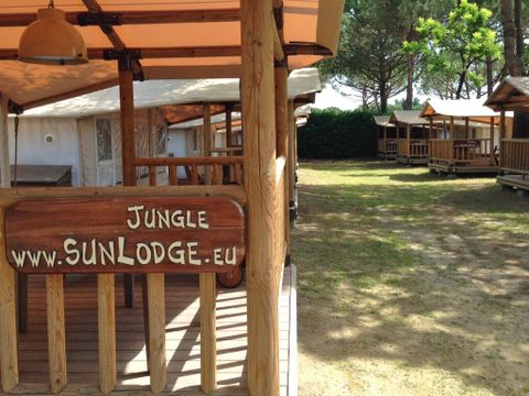 TENTE TOILE ET BOIS 5 personnes - SunLodge Jungle (sur camping Italy 4*)