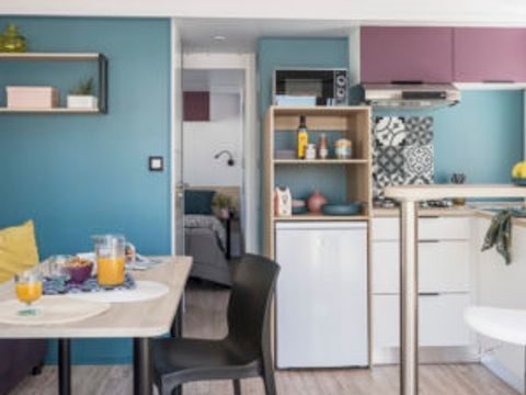 MOBILHOME 5 personnes - Cottage Living  - climatisé 