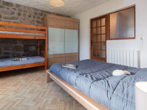 GÎTE 4 personnes - F1 -Gite Rez de Chaussée