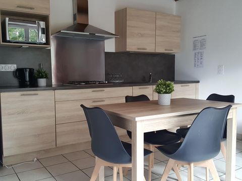 GÎTE 4 personnes - F1 -Gite Rez de Chaussée