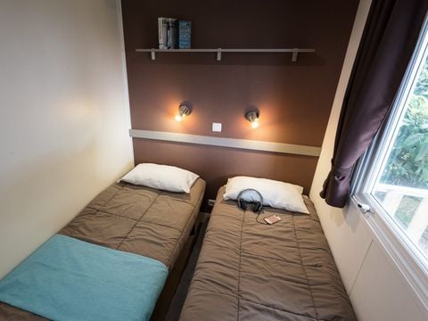 Mobilhome 6 personnes - Classic XL | 3 Ch. | 6 Pers. | Terrasse surélevée | Clim.