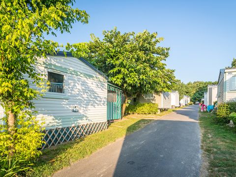 Mobilhome 6 personnes - Mobil Home 2 ch 4/6 pl Terrasse semi-couverte TV sans Clim