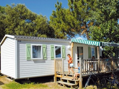 Mobilhome 6 personnes - Mobil Home 3 ch 6 pl Terrasse semi-couverte TV sans Clim