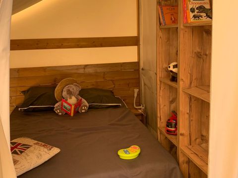 TENTE 4 personnes - Tente Junior Standard 17m²  (sans sanitaire) 2 chambres + terrasse