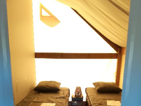 TENTE 4 personnes - Tente junior Standard 21m² (sans sanitaire) 2 chambres + terrasse