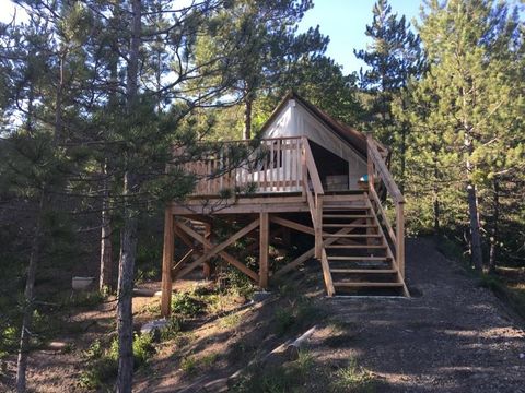 TENTE 5 personnes - Tente Junior sur pilotis 21m² (sans sanitaire)  2 chambres + terrasse