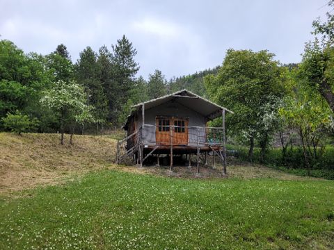 MOBILHOME 5 personnes - Cabane Lodge sur Pilotis 34m² 2 chambres + terrasse