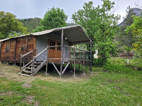 MOBILHOME 5 personnes - Cabane Lodge sur Pilotis 34m² 2 chambres + terrasse